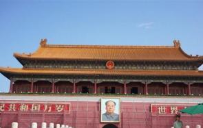 北京天安门城楼开始粉刷修缮准备迎接国庆 随小编来看看