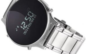 LG金属智能手表 传统与时尚的完美结合 一起来看一看