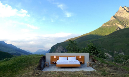 瑞士“豪华”酒店仅供一张床，住一晚也要两千