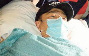 刘德华回香港入院治疗 已遭医生拒批出院